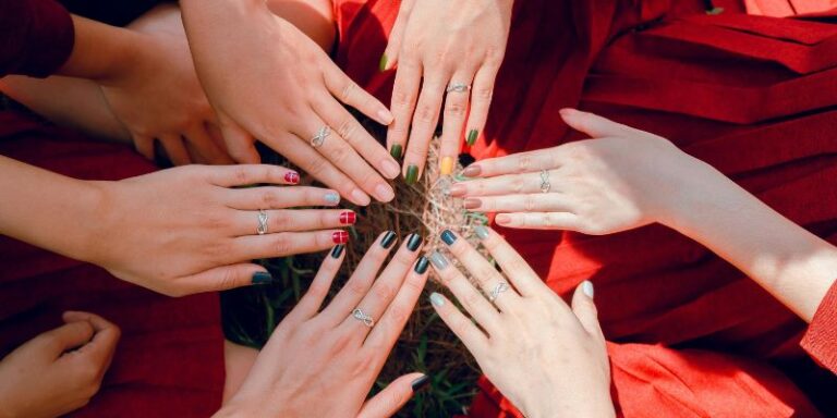 burgundy nails - Photo of Women's Hands